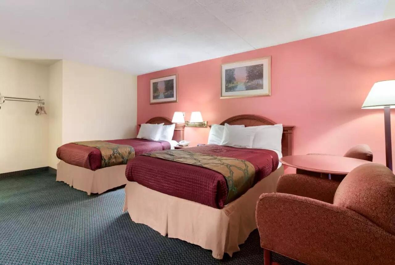 Royal Inn Clearfield Buitenkant foto