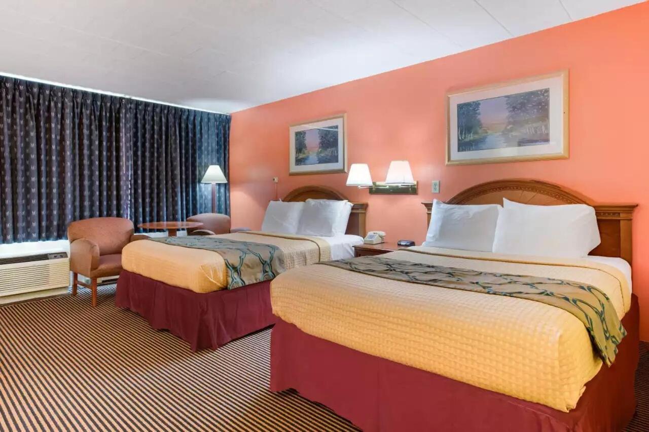 Royal Inn Clearfield Buitenkant foto