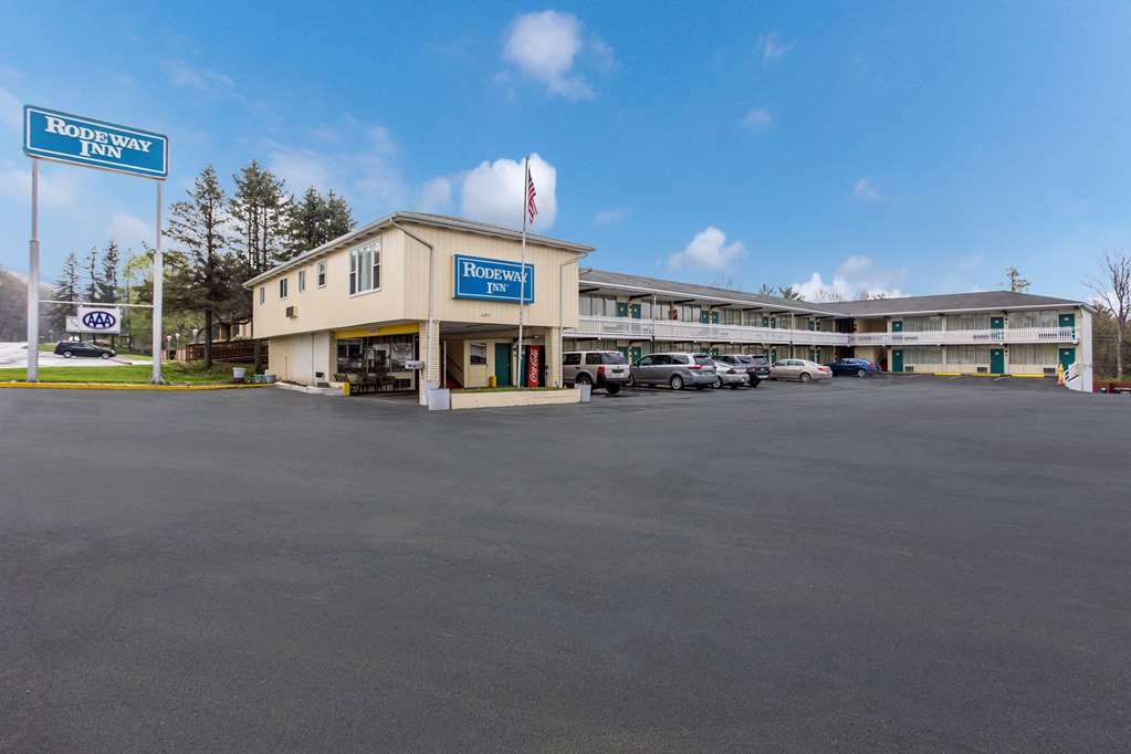 Royal Inn Clearfield Buitenkant foto